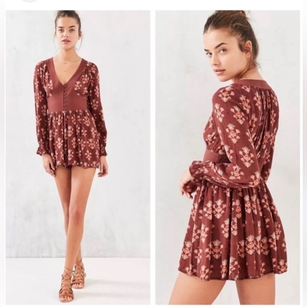 Urban outfitter Ecote Rust Floral jumper‎